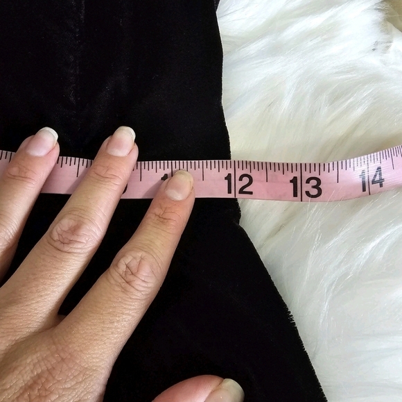 Vintage Gunne Sax • Black Velvet Dress - Picture 10 of 11